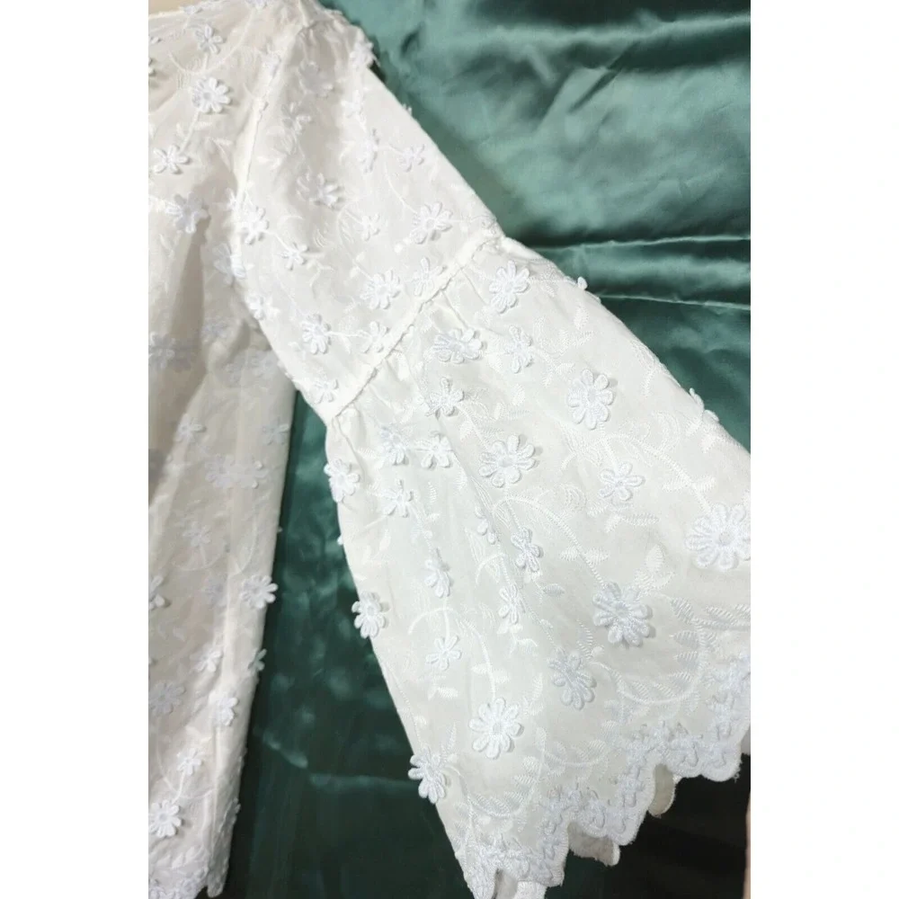 Soft Surroundings Blouse Tunic L Embroidered White Bishop Sleeves Boho Chic Glam - Picture 2 of 12